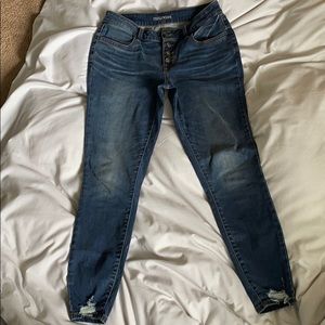 High waisted jeans